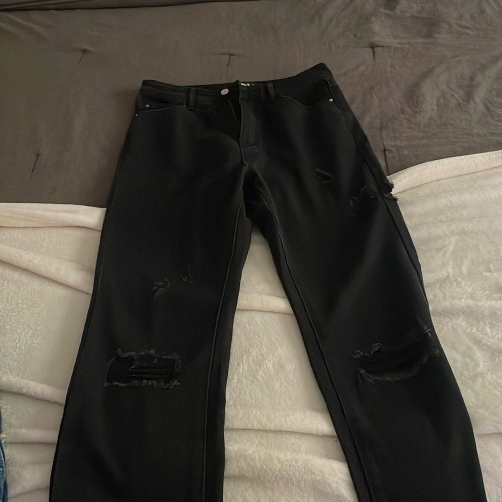 New with tags; Misguided brand black wide leg jeans